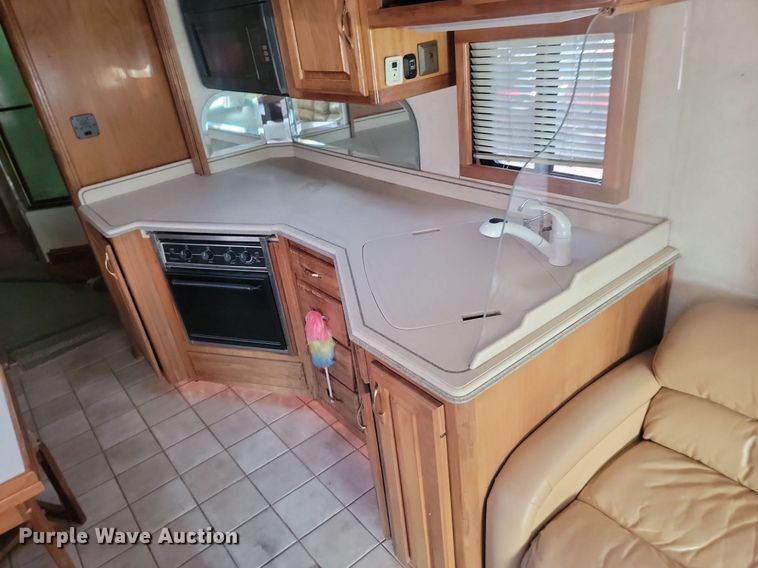 image for item OD9666 1997 Monaco Navigator RV