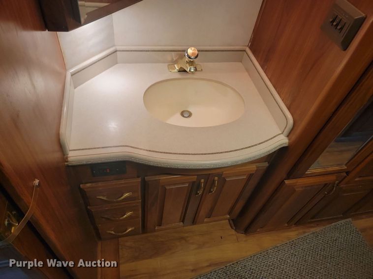 image for item OD9666 1997 Monaco Navigator RV