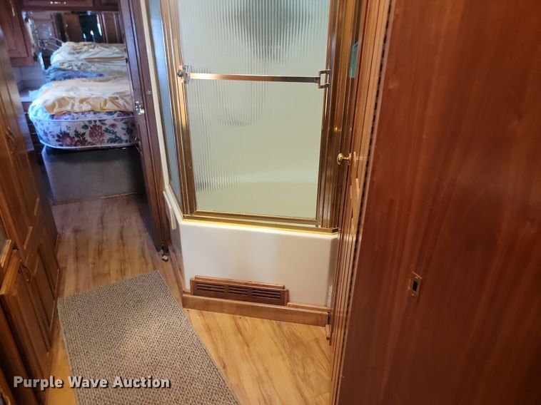 image for item OD9666 1997 Monaco Navigator RV