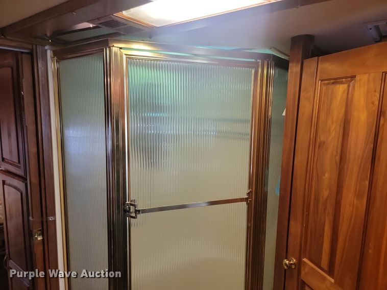 image for item OD9666 1997 Monaco Navigator RV