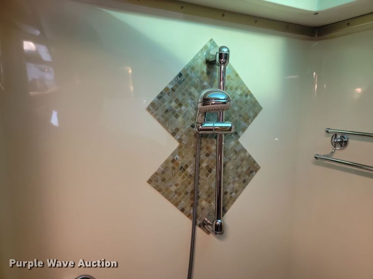 image for item OD9666 1997 Monaco Navigator RV