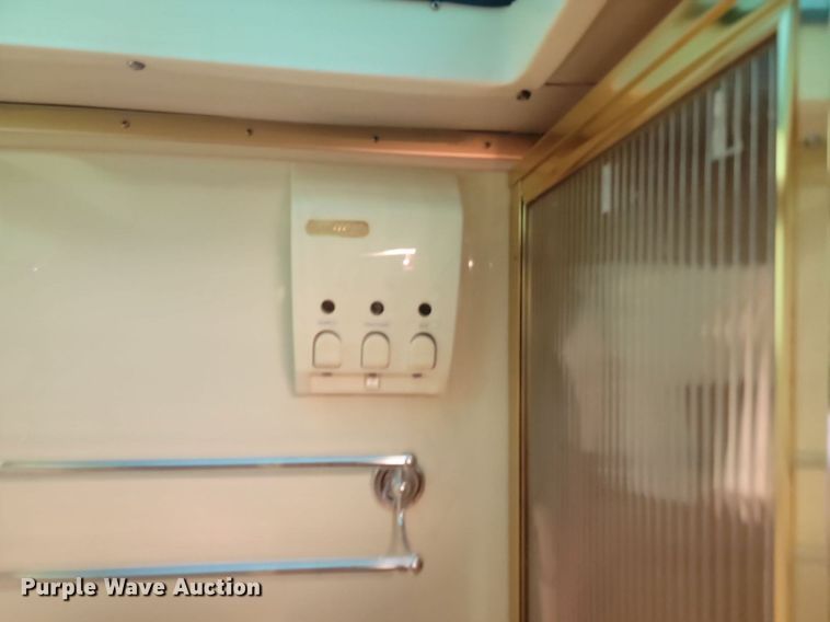 image for item OD9666 1997 Monaco Navigator RV