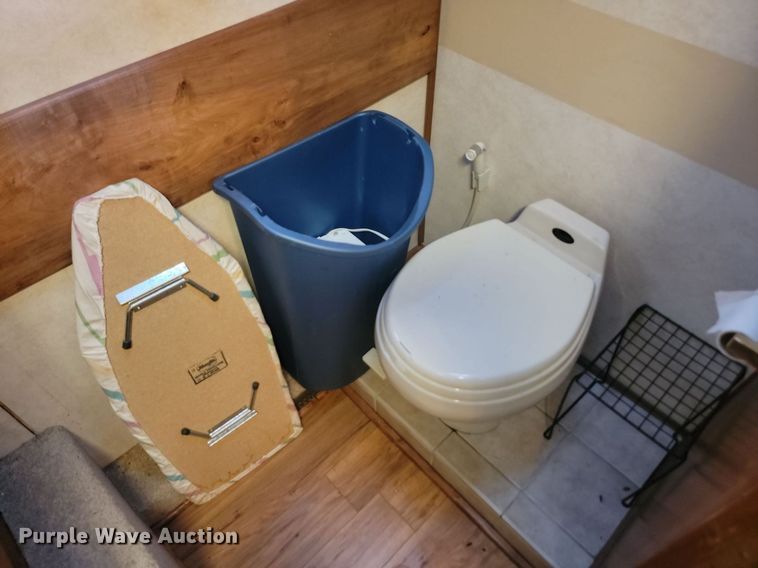 image for item OD9666 1997 Monaco Navigator RV