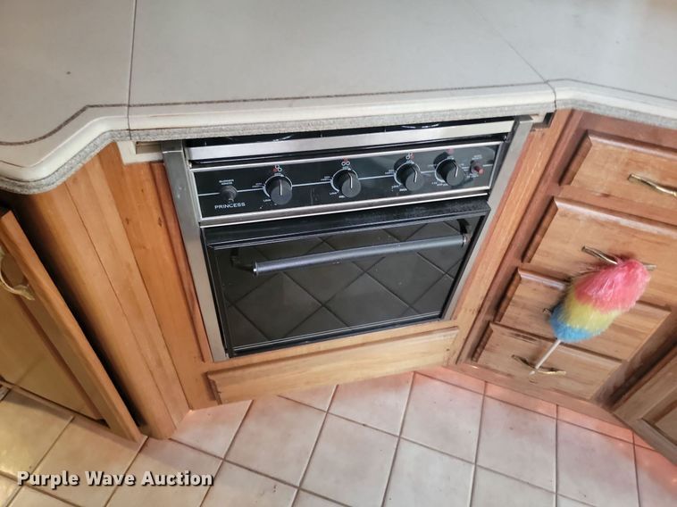 image for item OD9666 1997 Monaco Navigator RV