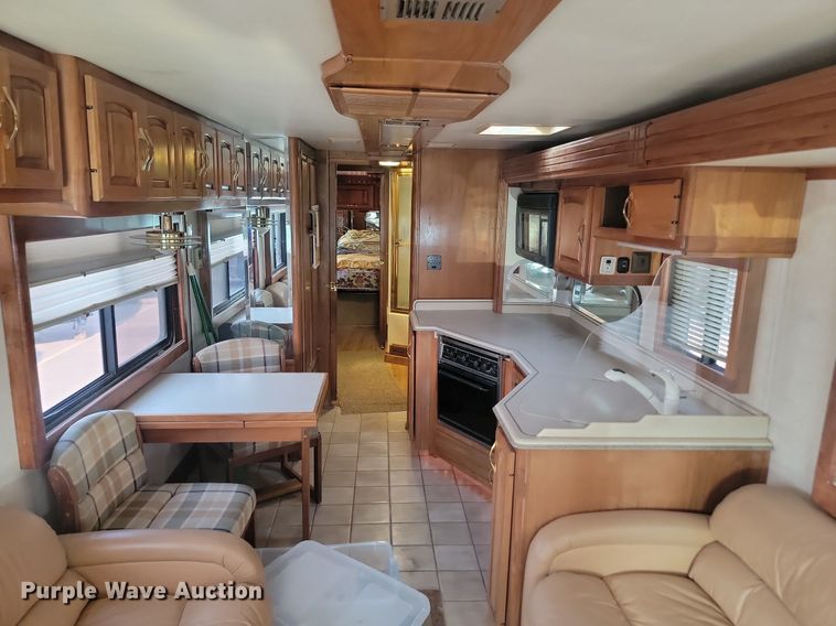 image for item OD9666 1997 Monaco Navigator RV