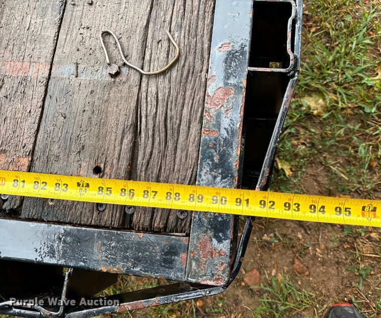 image for item OF9957 Knapheide flatbed