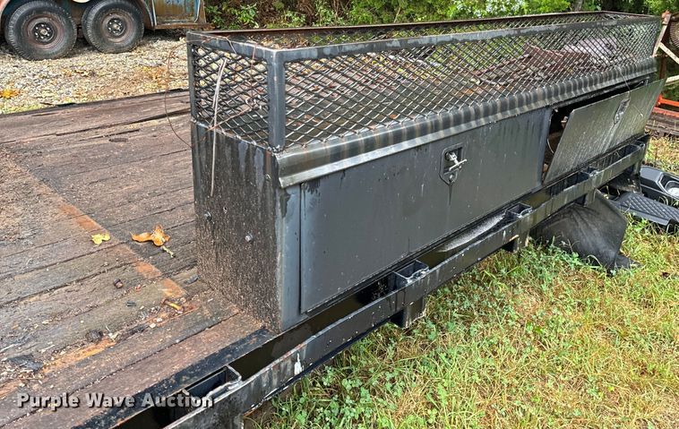 image for item OF9957 Knapheide flatbed