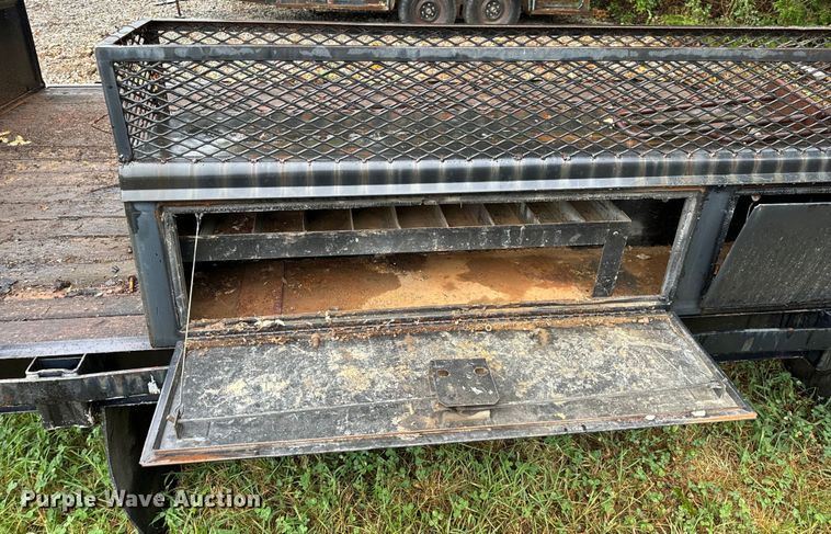 image for item OF9957 Knapheide flatbed