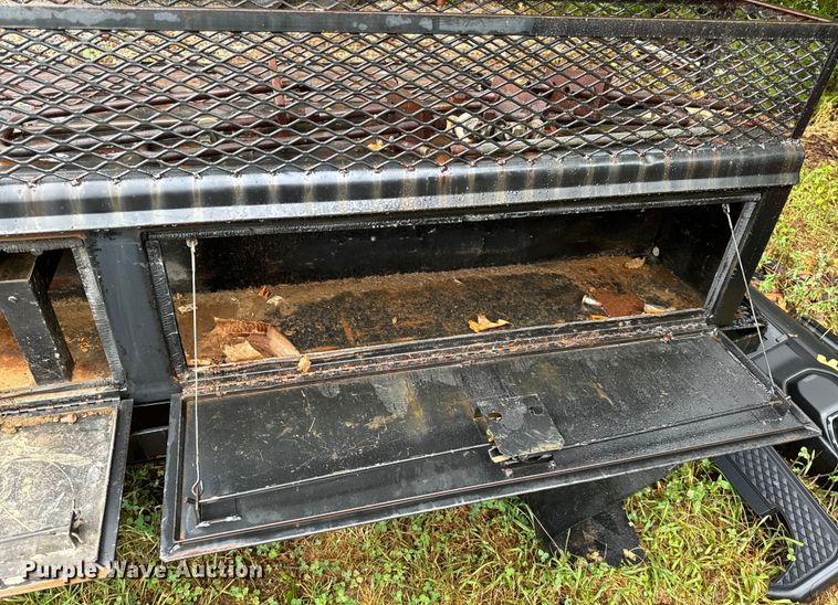 image for item OF9957 Knapheide flatbed