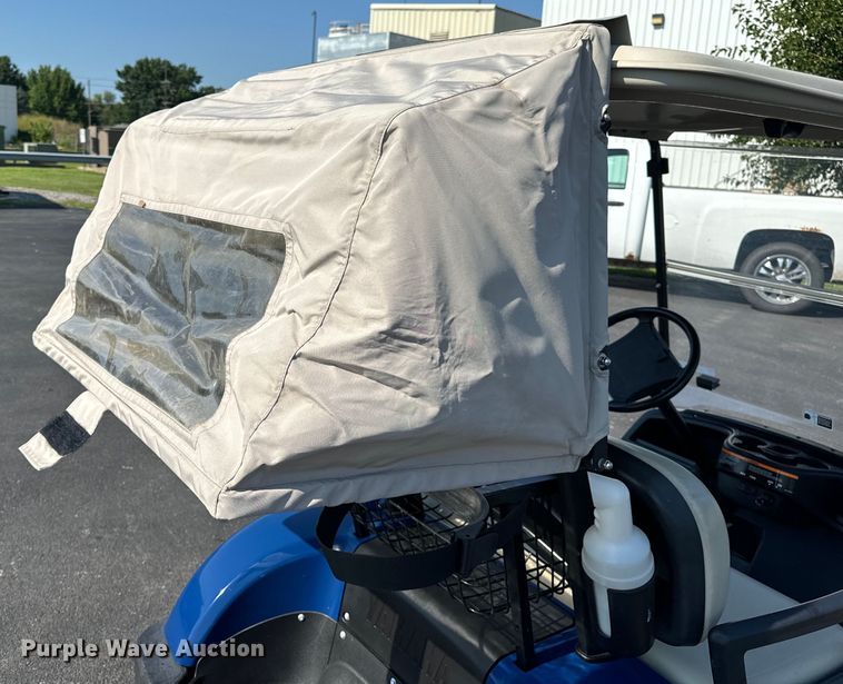 image for item OF9978 2014 Yamaha YDREX5 golf cart