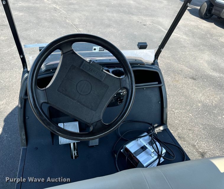 image for item OF9978 2014 Yamaha YDREX5 golf cart