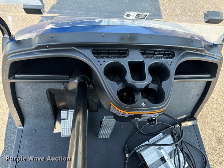 image for item OF9978 2014 Yamaha YDREX5 golf cart