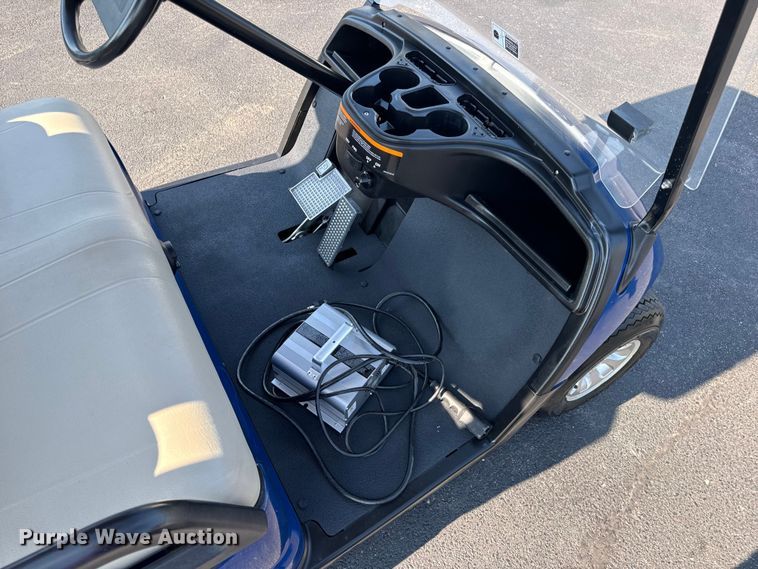 image for item OF9978 2014 Yamaha YDREX5 golf cart