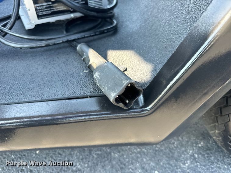 image for item OF9978 2014 Yamaha YDREX5 golf cart