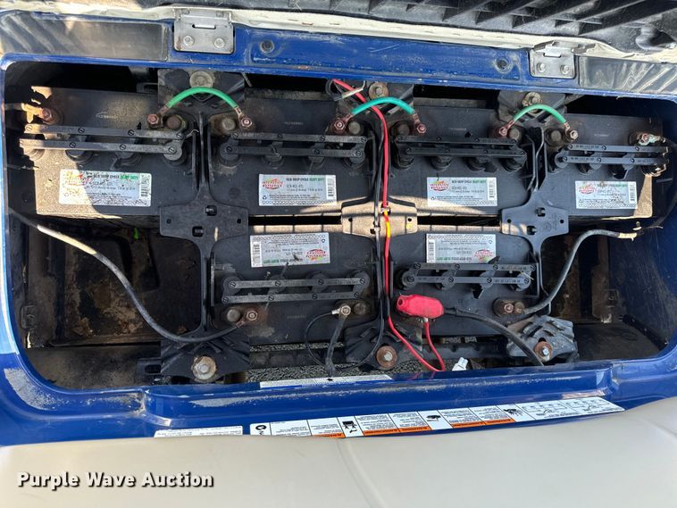 image for item OF9978 2014 Yamaha YDREX5 golf cart