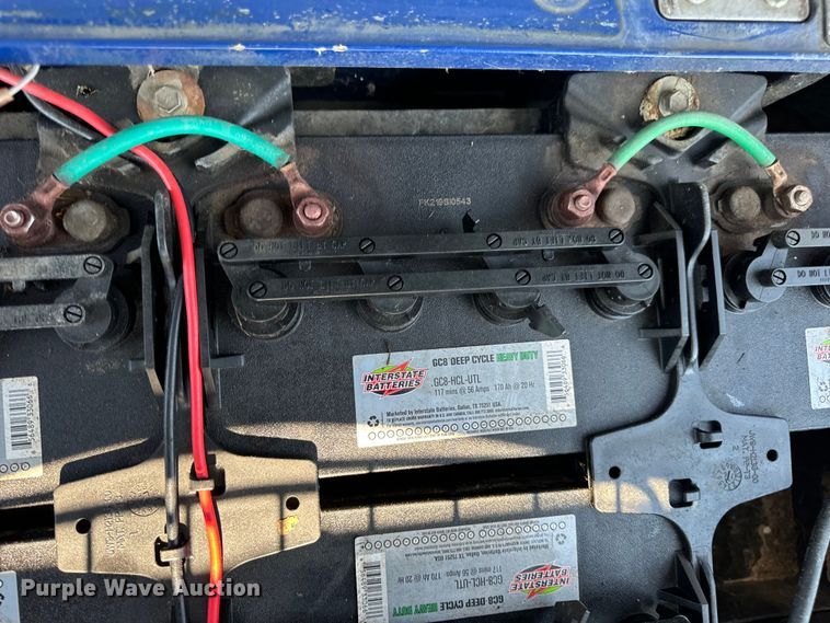 image for item OF9978 2014 Yamaha YDREX5 golf cart