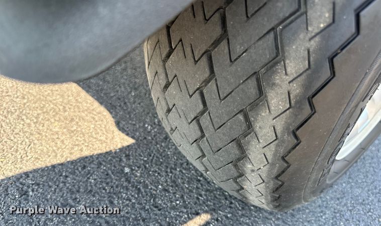 image for item OF9978 2014 Yamaha YDREX5 golf cart