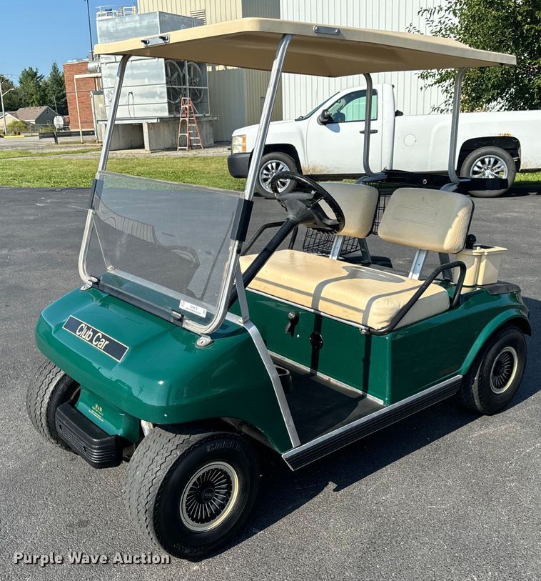 image for item OF9979 1999 Club Car DS golf cart