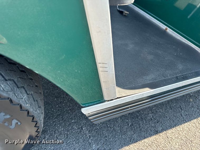 image for item OF9979 1999 Club Car DS golf cart