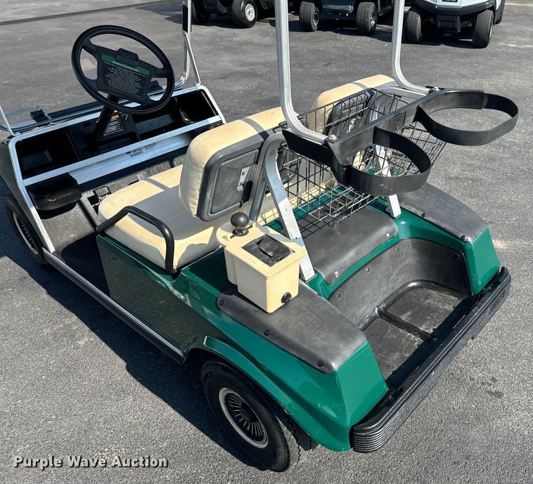 image for item OF9979 1999 Club Car DS golf cart