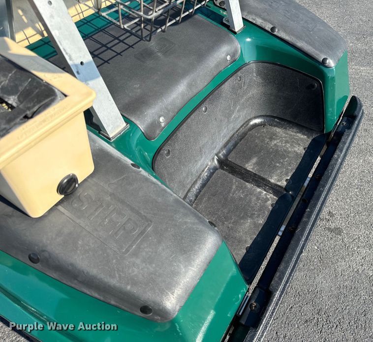 image for item OF9979 1999 Club Car DS golf cart