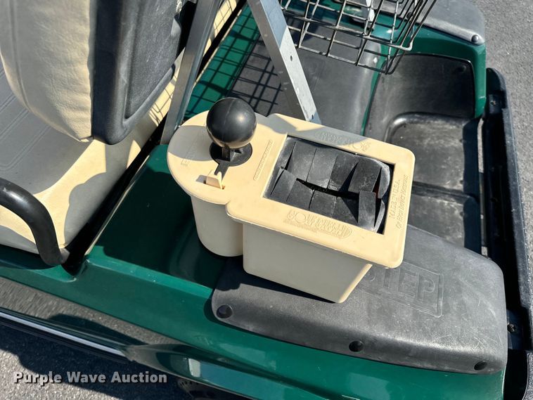 image for item OF9979 1999 Club Car DS golf cart