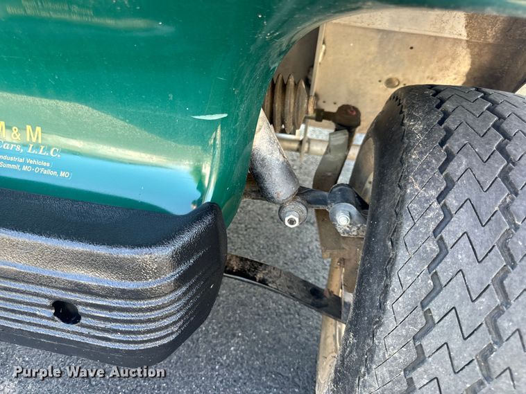 image for item OF9979 1999 Club Car DS golf cart