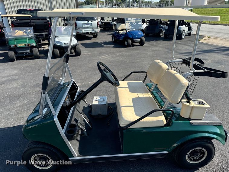 image for item OF9979 1999 Club Car DS golf cart