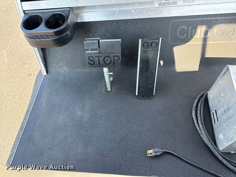 image for item OF9979 1999 Club Car DS golf cart