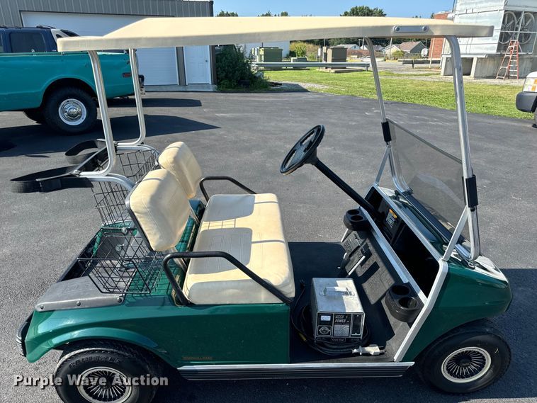 image for item OF9979 1999 Club Car DS golf cart