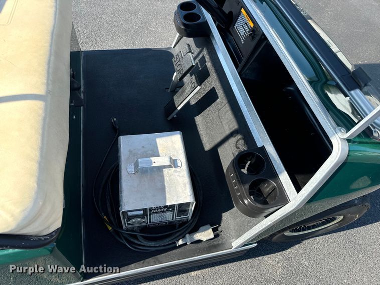 image for item OF9979 1999 Club Car DS golf cart