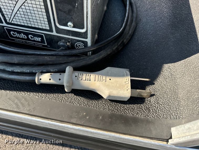 image for item OF9979 1999 Club Car DS golf cart