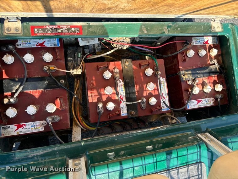 image for item OF9979 1999 Club Car DS golf cart