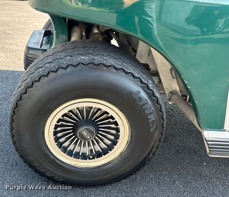 image for item OF9979 1999 Club Car DS golf cart