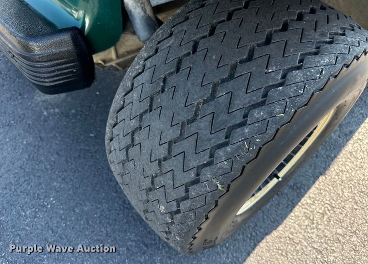 image for item OF9979 1999 Club Car DS golf cart