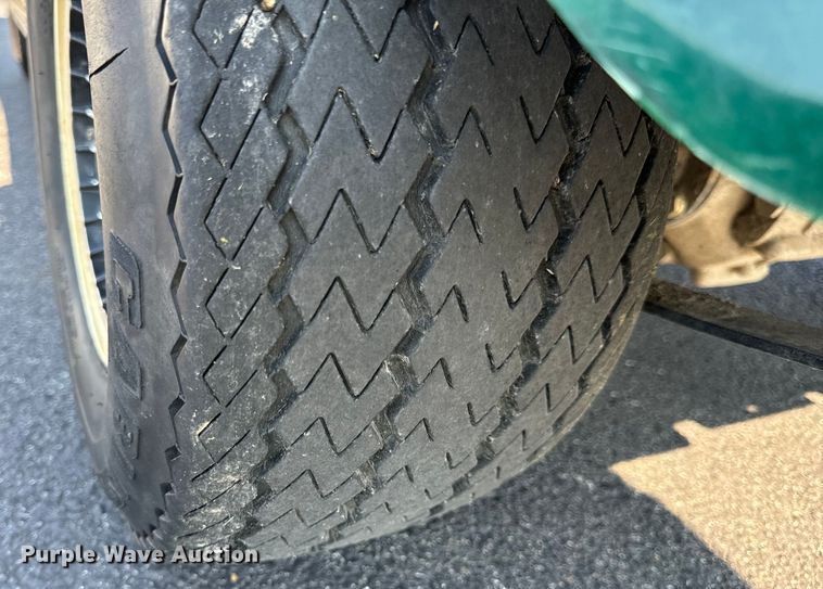 image for item OF9979 1999 Club Car DS golf cart