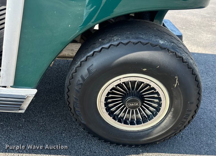 image for item OF9979 1999 Club Car DS golf cart