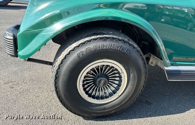 image for item OF9979 1999 Club Car DS golf cart