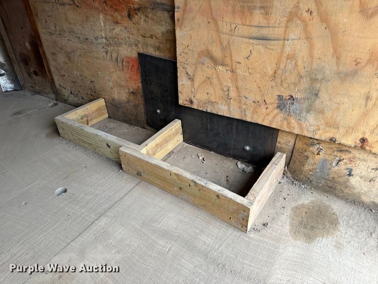 image for item OF9989 2007 Pace American enclosed cargo trailer