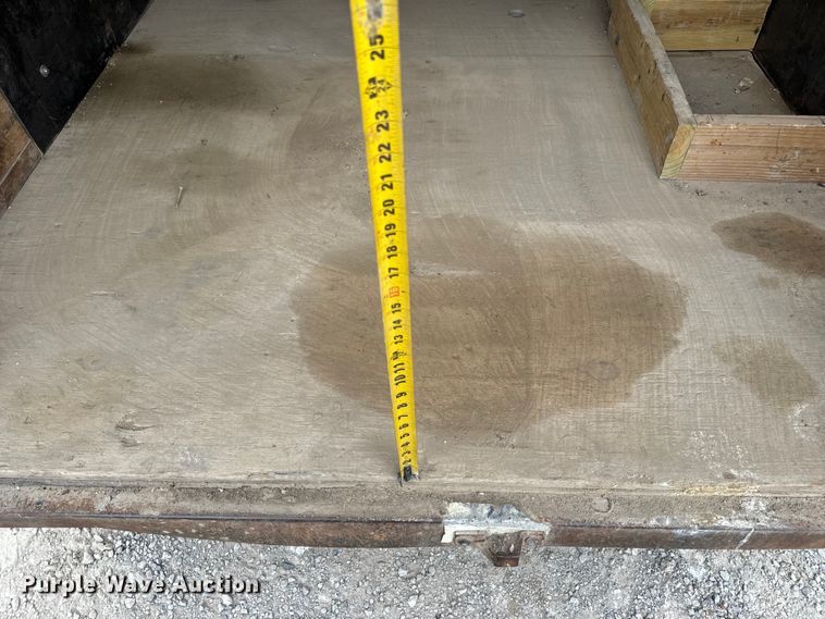 image for item OF9989 2007 Pace American enclosed cargo trailer