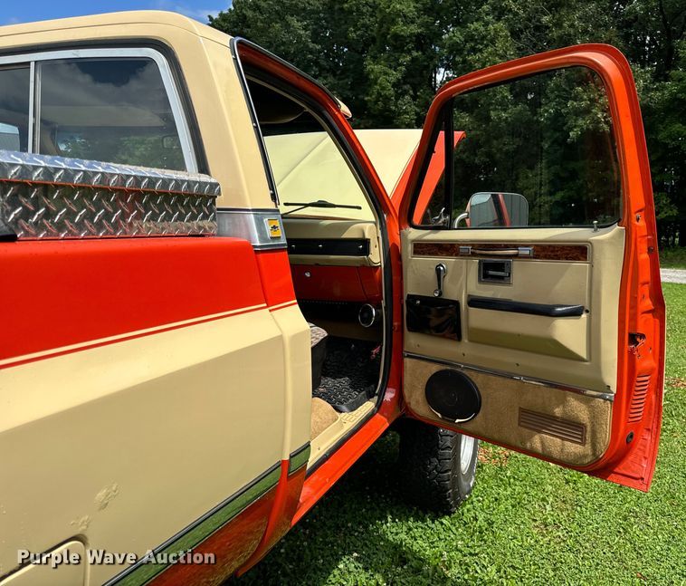 image for item OG9593 1984 Chevrolet  K10 pickup truck