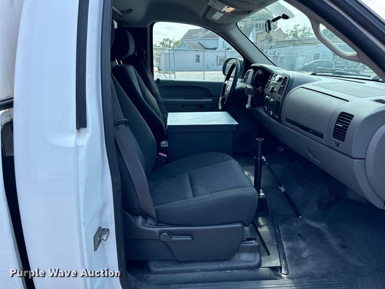 image for item OG9604 2012 Chevrolet  Silverado 1500 pickup truck