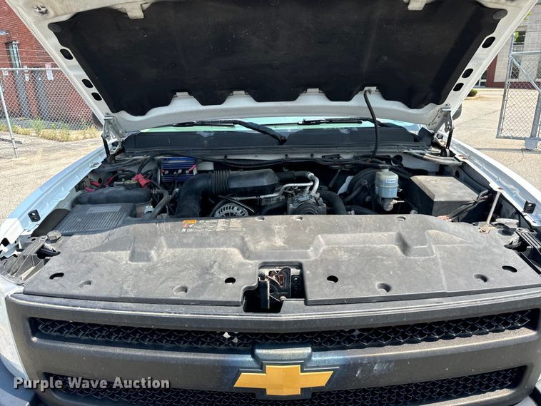 image for item OG9604 2012 Chevrolet  Silverado 1500 pickup truck