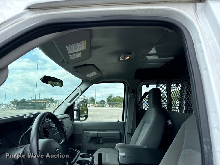 image for item OG9605 2014 Ford  E150 delivery van