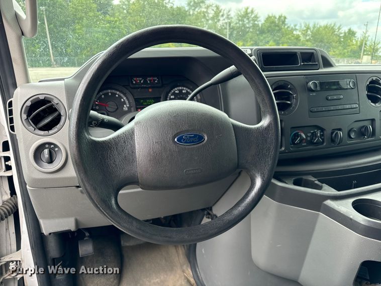 image for item OG9605 2014 Ford  E150 delivery van