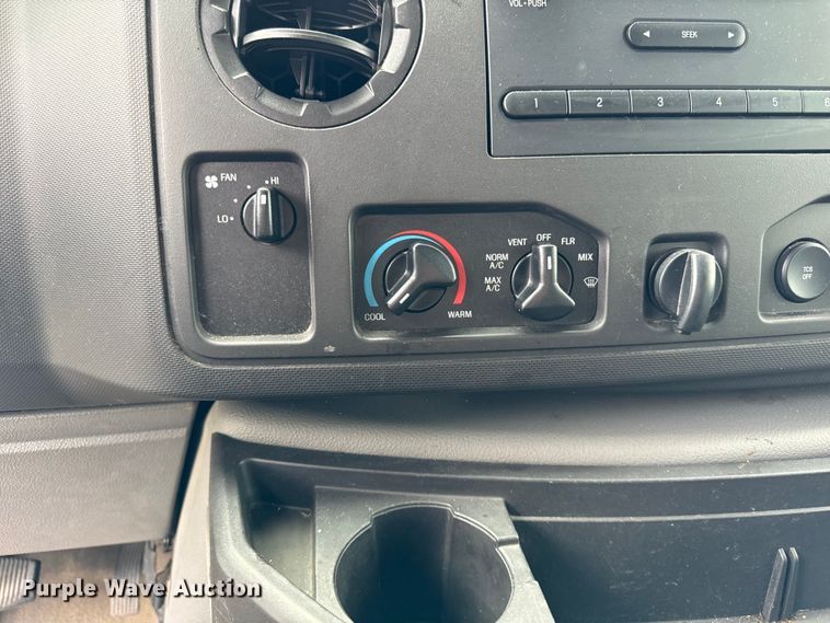 image for item OG9605 2014 Ford  E150 delivery van