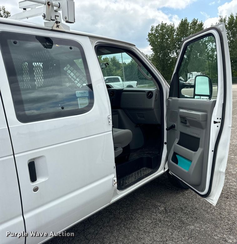 image for item OG9605 2014 Ford  E150 delivery van