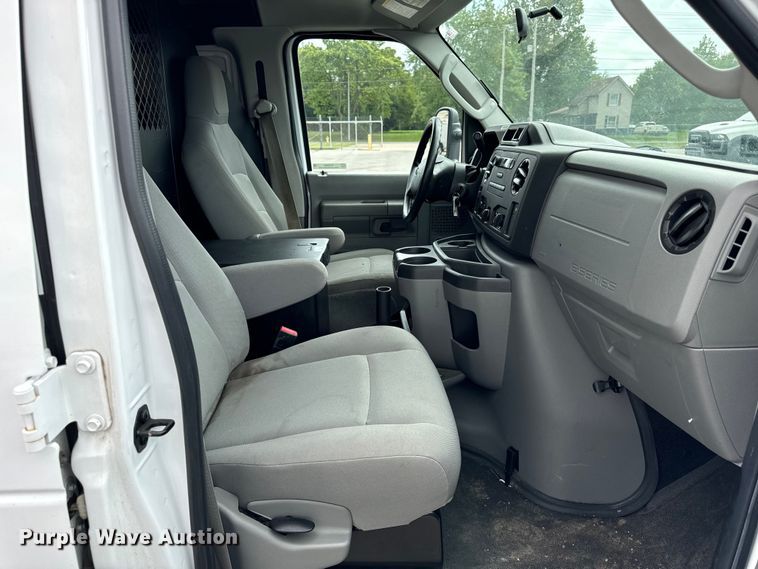 image for item OG9605 2014 Ford  E150 delivery van