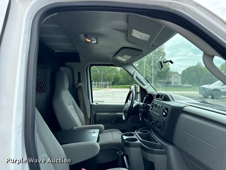 image for item OG9605 2014 Ford  E150 delivery van