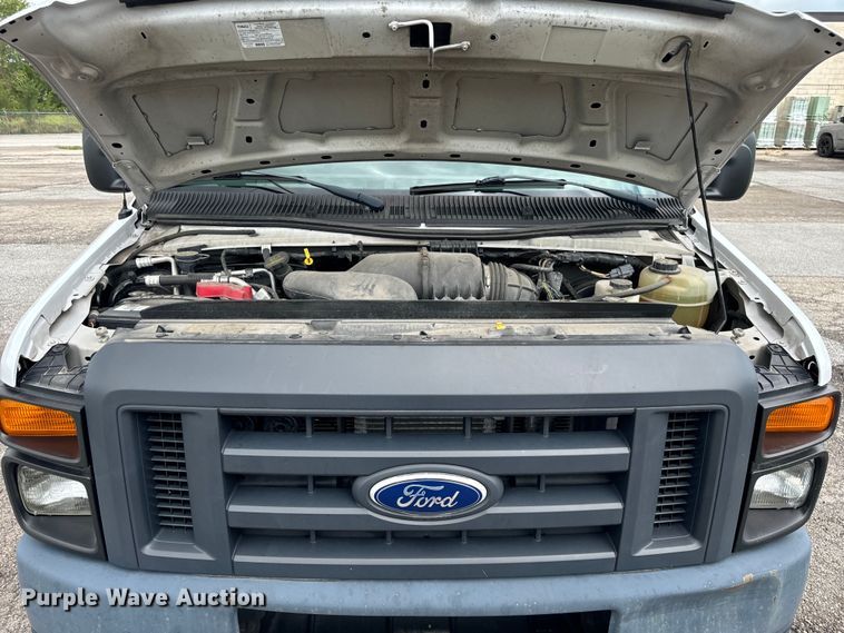 image for item OG9605 2014 Ford  E150 delivery van